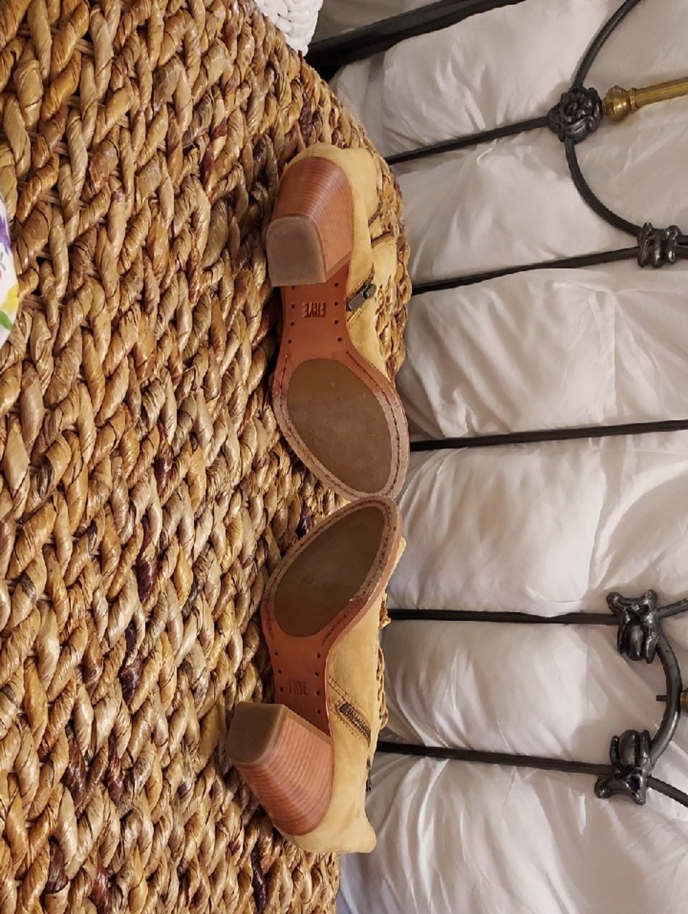 FRYE REAL SUEDE